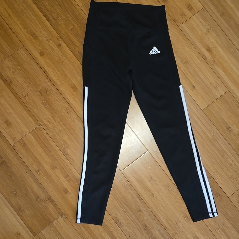 NWOT Adidas Cropped Black Leggings S